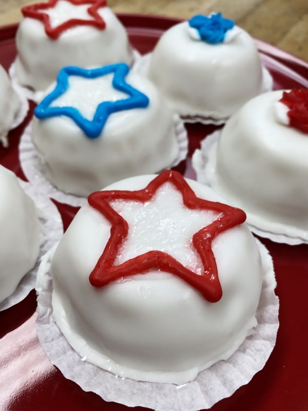 Petite Fours - Patriotic qty 6